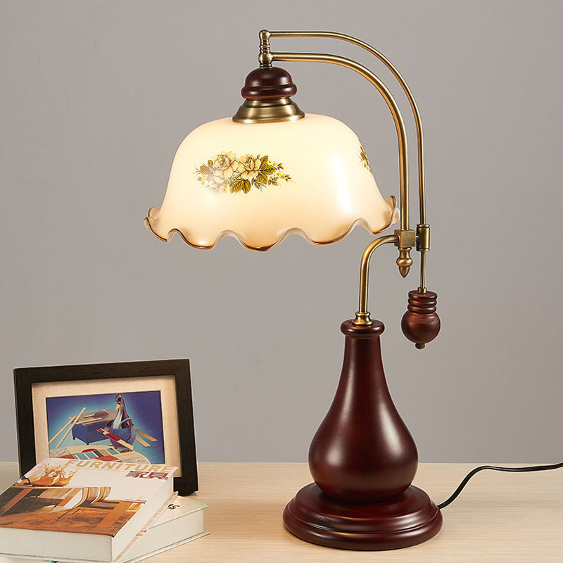 Halbkugel glänzend Glasfalten Desk Light Retro 1 Glühbirne Schlafzimmer Leselampe mit Vase-Design in Braun