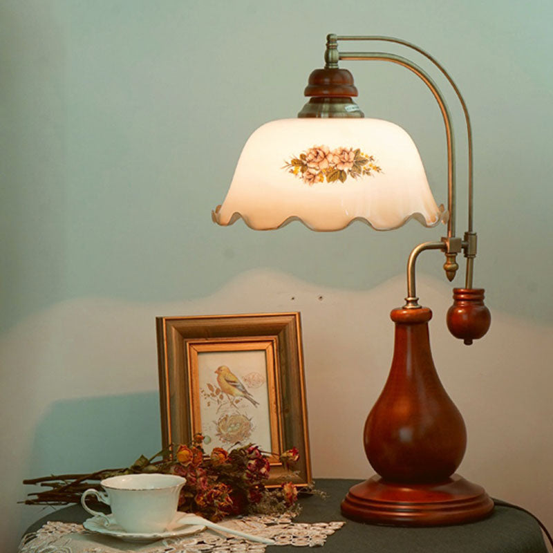 Halbkugel glänzend Glasfalten Desk Light Retro 1 Glühbirne Schlafzimmer Leselampe mit Vase-Design in Braun