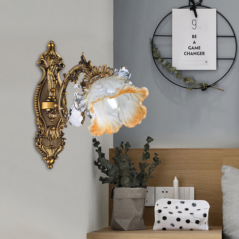 Vintage Floral Design Sconce Lightture 1 Bulbe Crystal Mur Murd Murned in Gold