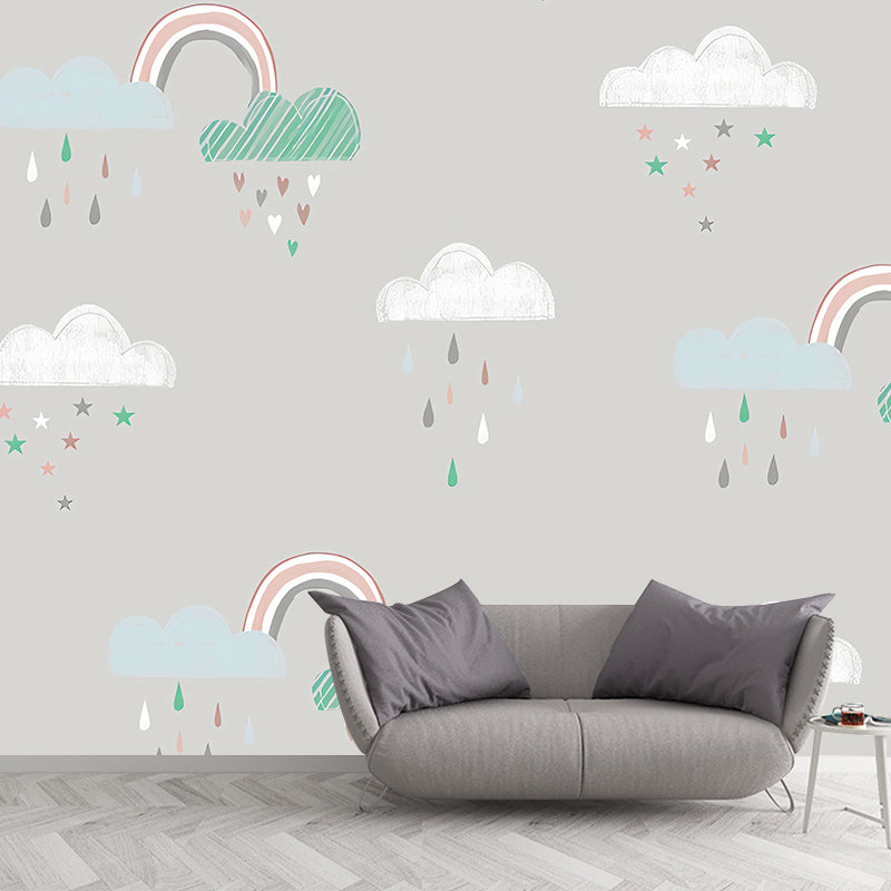 Schlichtes Regen- und Wolken-Wandbild für das Kinderzimmer, maßgeschneiderte Wanddekoration in Pastellfarben