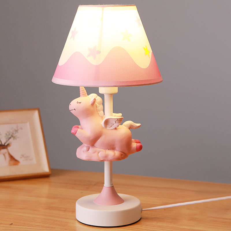 Cartoon 1 lichte tafelverlichting met stofschaduw conisch roze/blauw/gouden eenhoorn nachtkastje lamp voor studieruimte