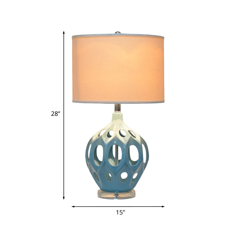 Lámpara de mesa de sala de estar de cerámica tradicional de luz sin hueco de color azul con sombra de tela cilíndrica