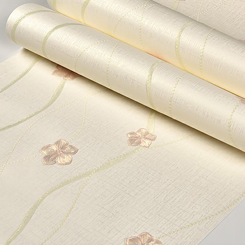 Country Flower and Vine Wallpaper Light-Color Embossed Wall Covering for Living Room