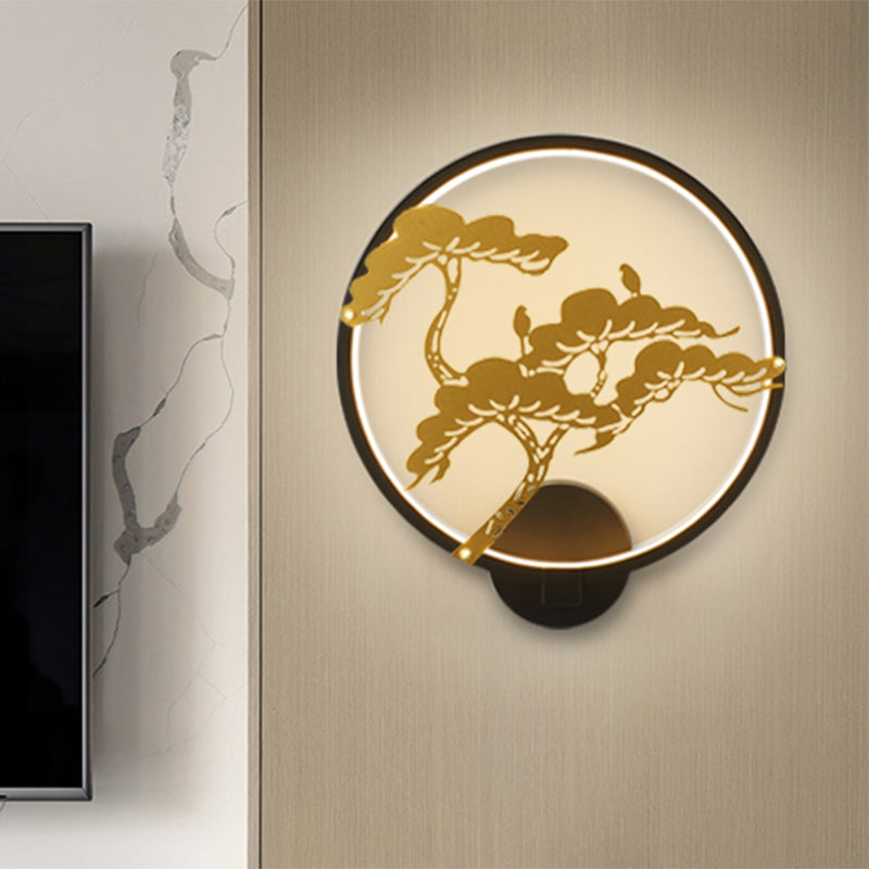 Chinese Style LED Wall Mural Lamp Metal Black/White Circular Pine Tree Patterned Wall Lighting