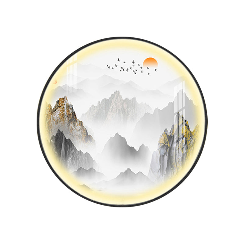 Luz de metal de metal redondeado chino iluminación de pared LED montada en oro con montaña y patrón de sol