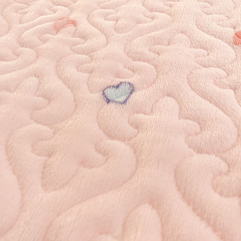 Popular Bed Sheet Strawberry Pattern Ruffle Detail Fade Resistant Bed Sheet