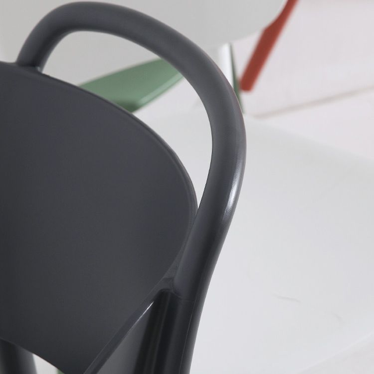 Sillas de comedor de plástico contemporáneas, silla sin brazos con respaldo abierto (juego de 2)