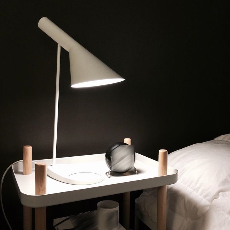 Geometric Shape Metal Table Lamp Modern Style 1 Light Table Lamp Fixtures