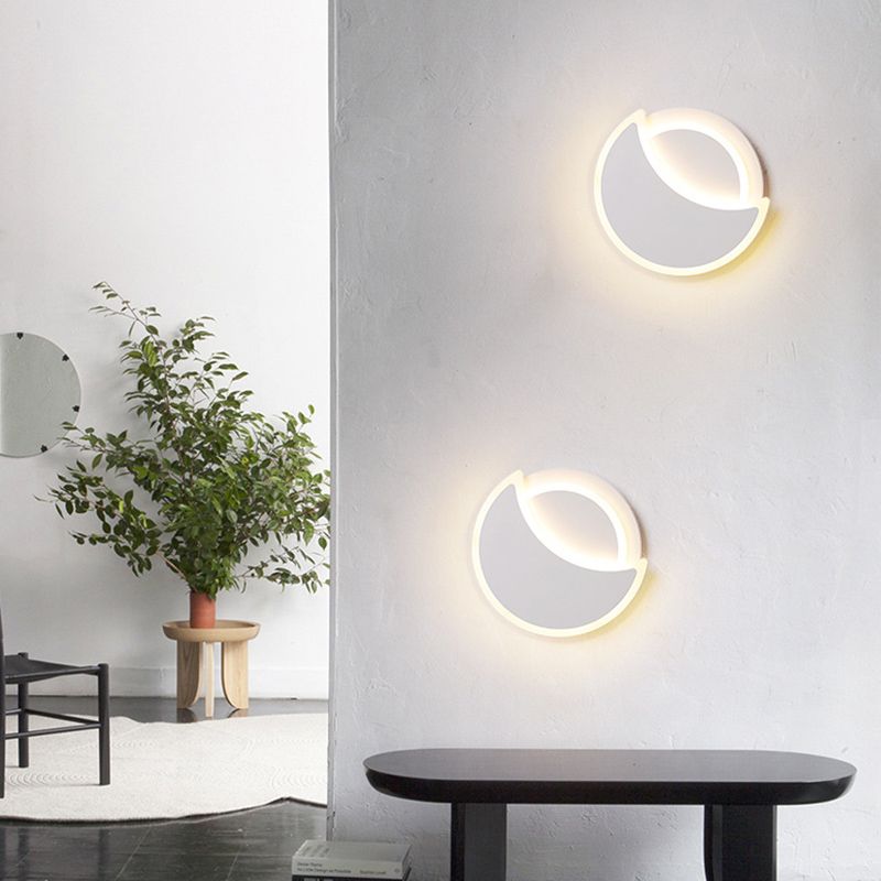 Contemporary Simple Wall Sconce Creative Moon Shape Wall Lamp for Porch Living Room