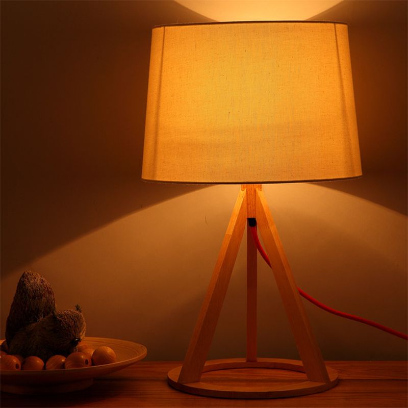 Lampada da banco notturna del tamburo in tessuto Simpucile da tavolo bianco a 1 luce con piedistallo conico aperto