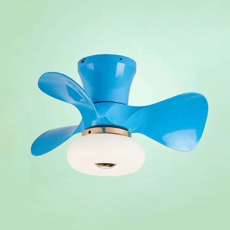 Ventilateur de plafond géométrique clair