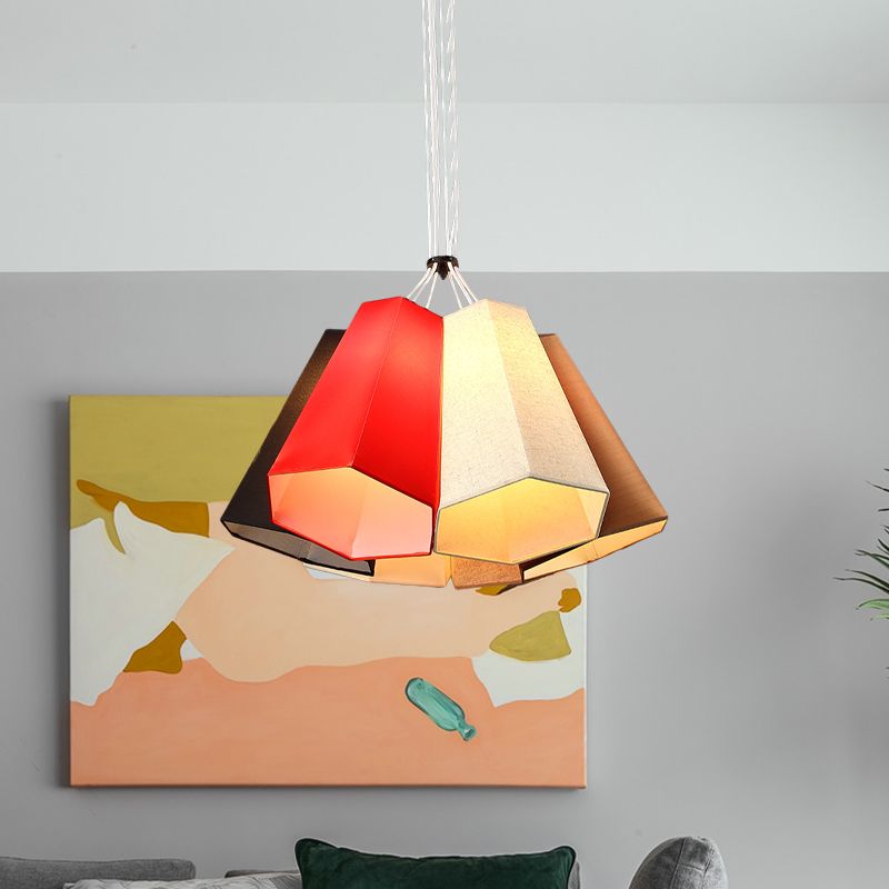 Geschnittene konische Loft House Hanging Light Stoff 6 Köpfe moderne stilvolle multi-lichtheitige Beleuchtung in Rotweiß
