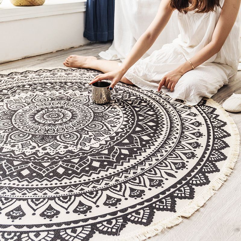 Leisure Tribal Printed Rug Multi-Color Jute Area Carpet Easy Care Pet Friendly Stain-Resistant Indoor Rug for Bedroom