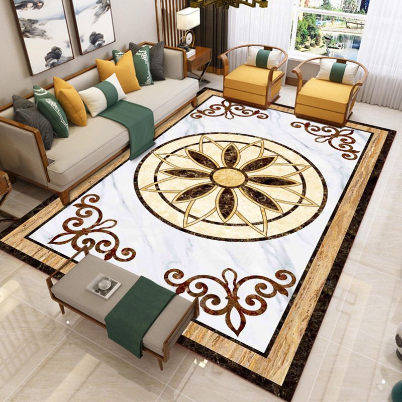 Yellow Luxury Rug Polyester Graphic Area Rug Stain Resistant Rug for Drawing Room