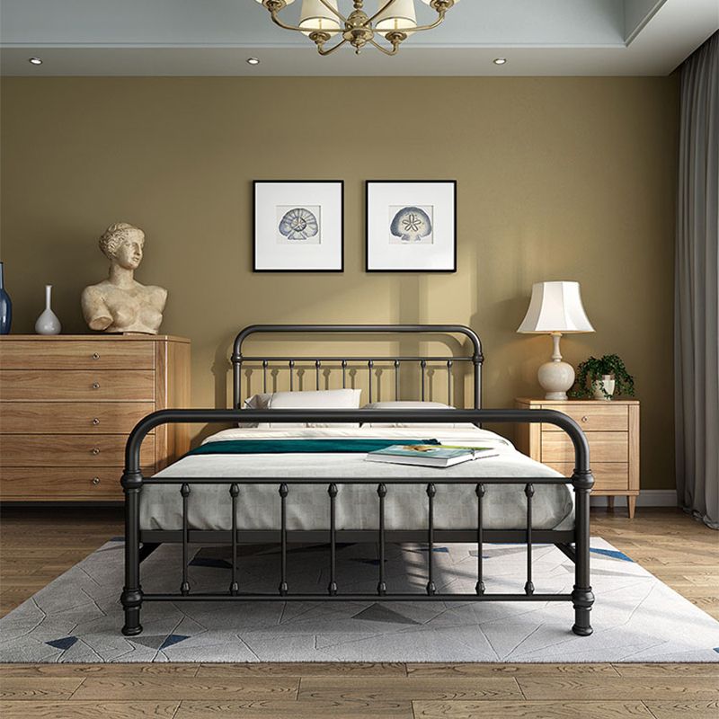 Industrial Iron Bed with Rectangle Headboard and Metal Legs in Black