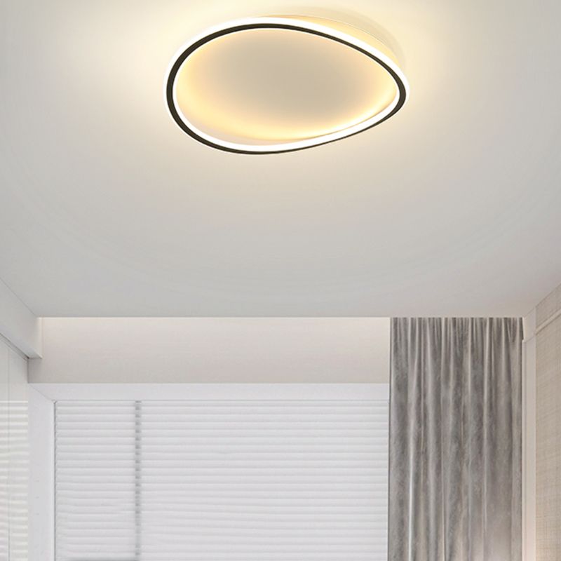 Black Flush Mount Ceiling Lighting Fixture Minimalist LED Metal Flush Mount Lighting