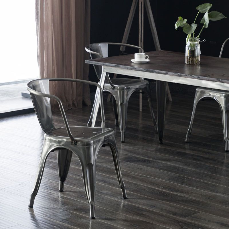 Chaise de salle à manger industrielle, chaise latérale à dossier à lattes avec 4 pieds en métal pour un usage domestique