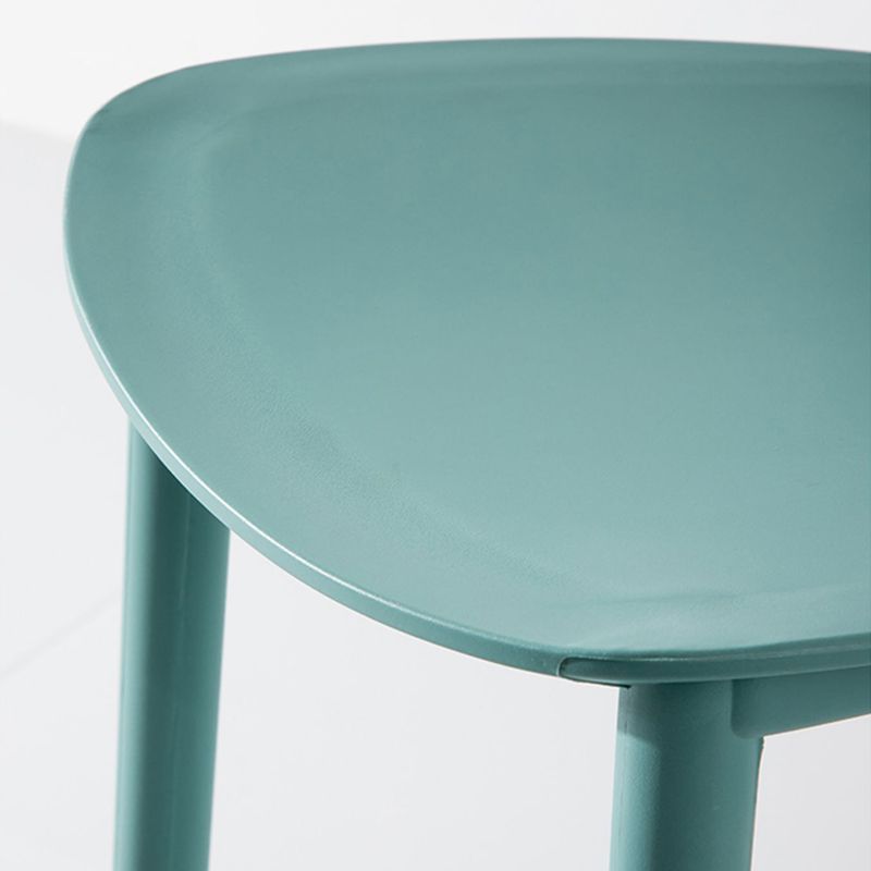Modern Plastic Counter & Bar Stool Low Back Footrest Stool for Coffee Shop