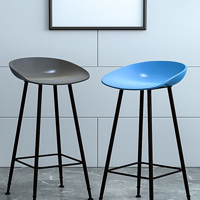 Cubo de barras de estilo industrial PP Sheet Tabures para barra de cocina para bares de cocina