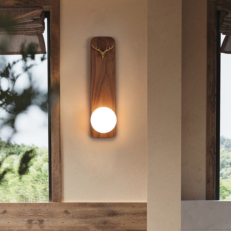 Luci da parete in legno alte da 16 "moderni lampada da applique con tonalità in vetro di latte