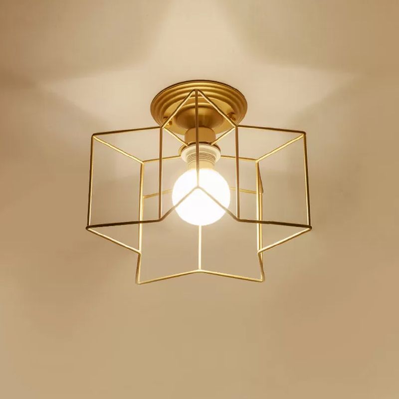 Metallic Star Frame Flush Mount Lamp Modernist 1 Light Close to Ceiling Light in Black/Gold