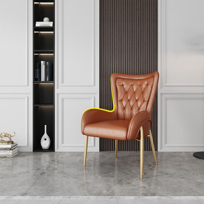 Skandinavischer Flügelback Metall Essstuhlstuhl Küche Gold Essarm Stuhl