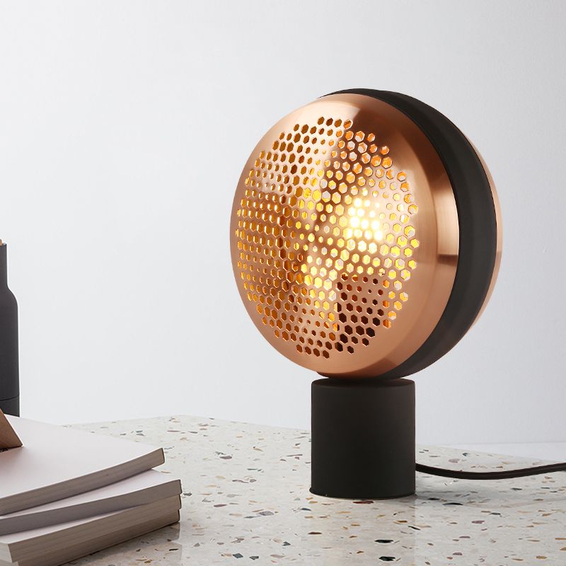 Mesa de tambor de metal Mesa de forma de luz contemporánea 1 lámpara de escritorio de luz en oro/oro rosa con enchufe en cable