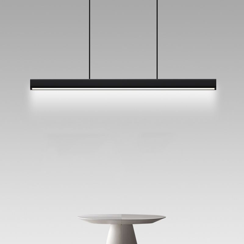Lampada dell'isola a pendente lineare Isola lampada a sospensione moderna lampadario in metallo