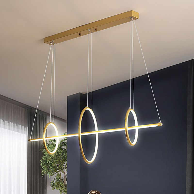 Luce di sospensione lineare acrilica modernista modernista nere/oro Isola a ciondolo a ciondolo con 3 anelli design