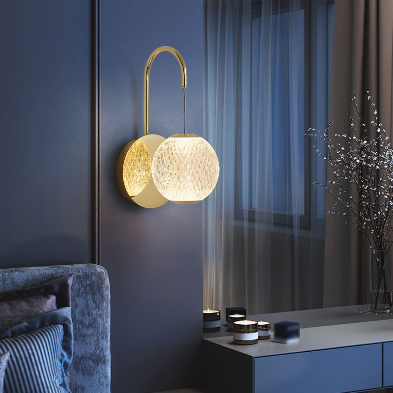 Ball Shade Metal Wall Sconce Modern Style Single Light Wall Mount Lighting in Gold