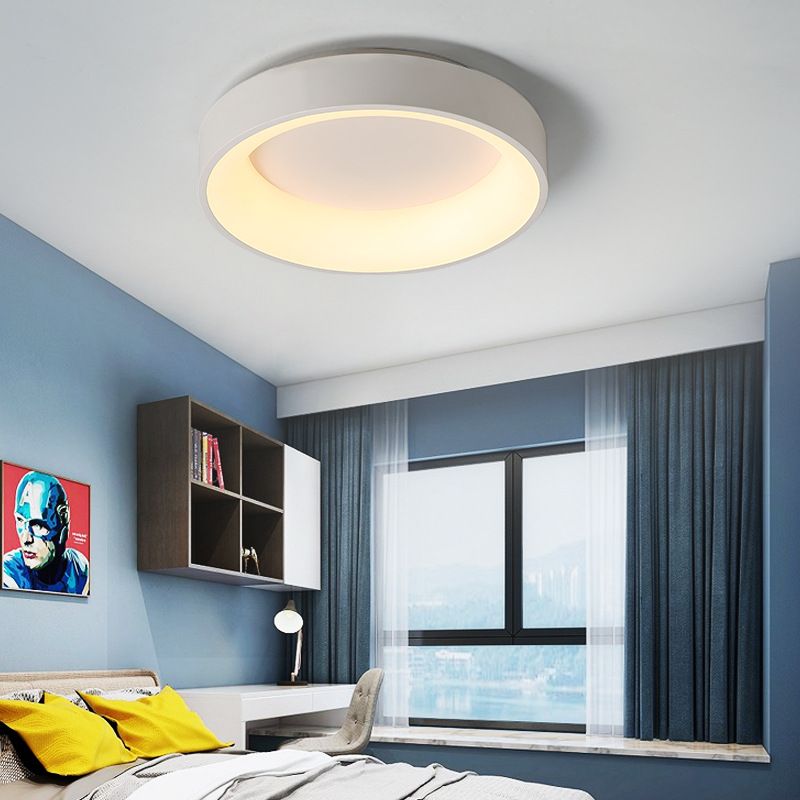 Modern Style Circle Close To Ceiling Lighting Acrylic Bedroom Ceiling Mounted Fixture