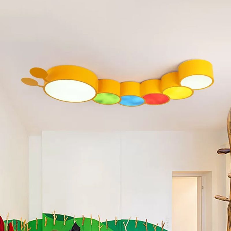 Plafonnier LED en forme de chenille en acrylique, luminaire décoratif d'intérieur, luminaire décoratif de plafond, idéal pour les enfants, en jaune/bleu