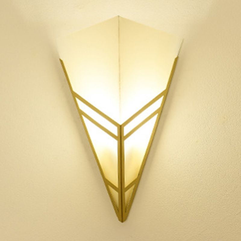 Triangle Modernist Wall Sconce Metal Sconce Light for Hallway