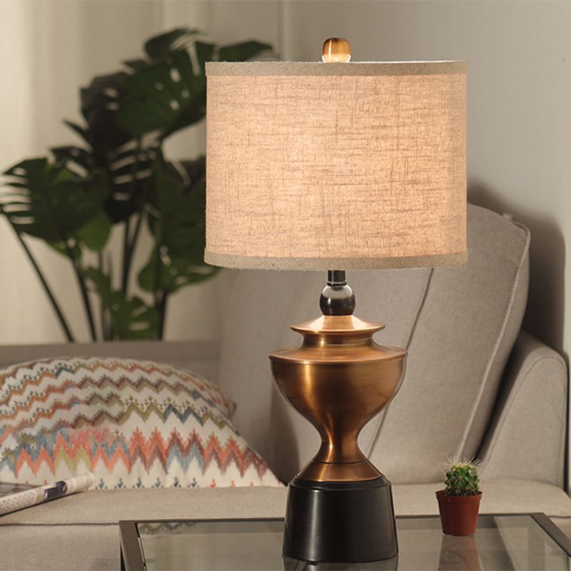 Lampada da comodino da soggiorno a 1 lampadina in stile campagna, dal design a botte, in bronzo