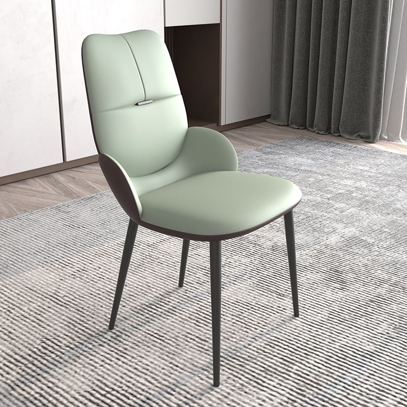 Chaises de salle à manger contemporaines en métal, chaises sans bras en cuir PU pour usage domestique