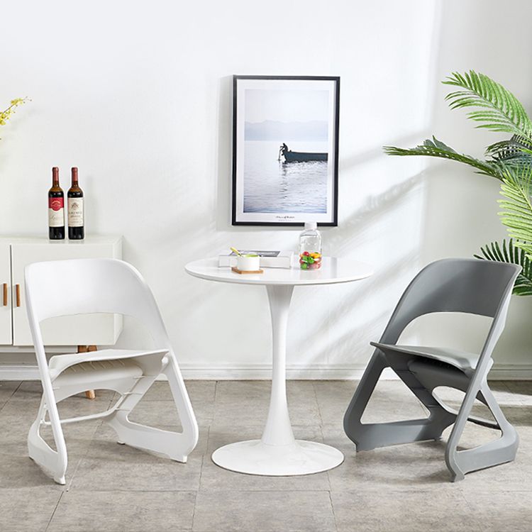 Silla de comedor de plástico moderna, silla lateral de comedor con respaldo abierto para uso en restaurantes
