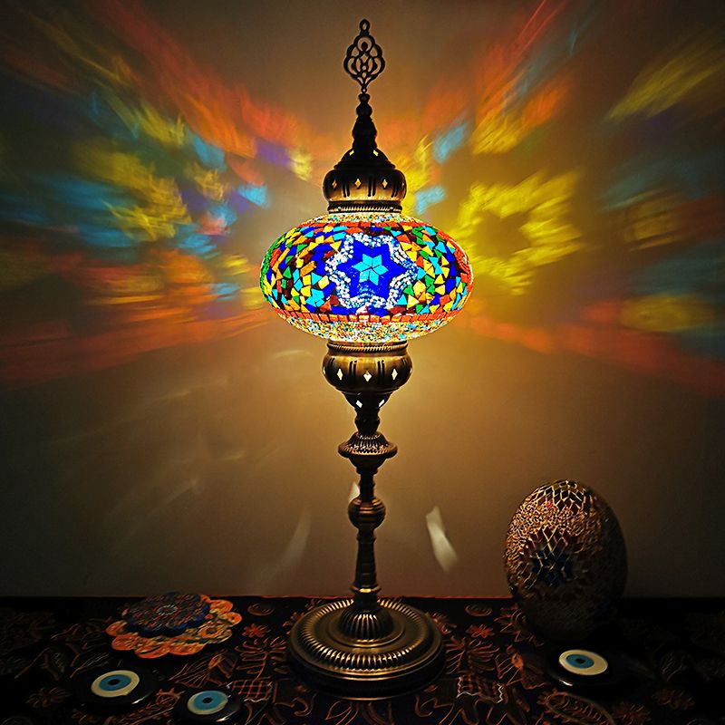 Elliptisch bedvloerlamp traditioneel glas in lood 1 kop wit/beige/rood staand licht