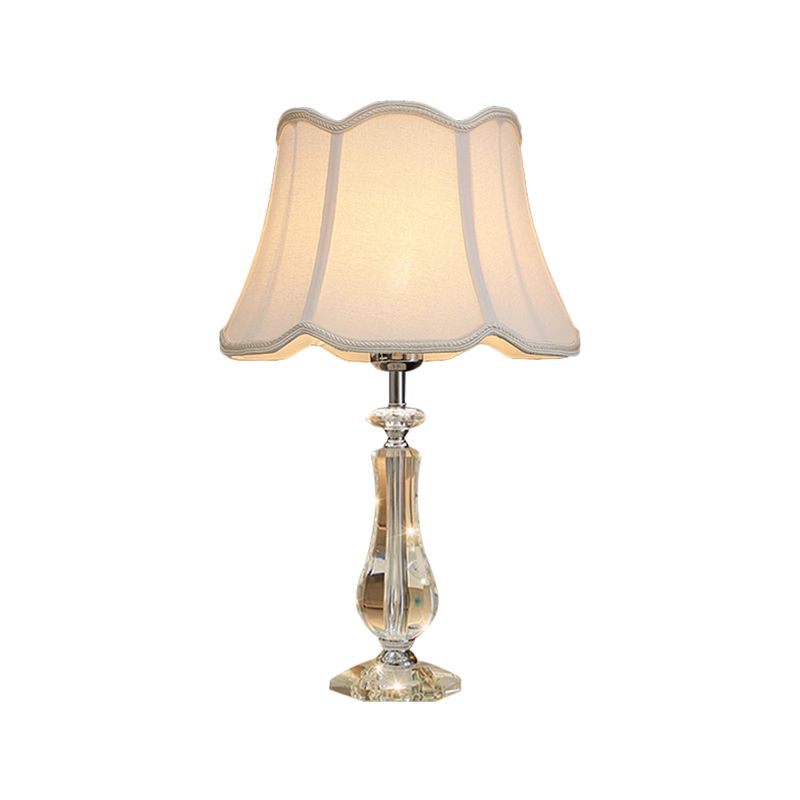 1 hoofd uitlopende/geplooide schaduwtafellamp Traditioneel beige beige/bordeaux/hemelblauwe stof nachtkastje lamp met kristallen kolom