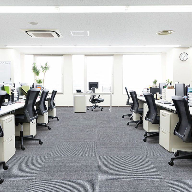 Modern Carpet Tiles Self Adhesive Level Loop Stain Resistant Carpet Tile