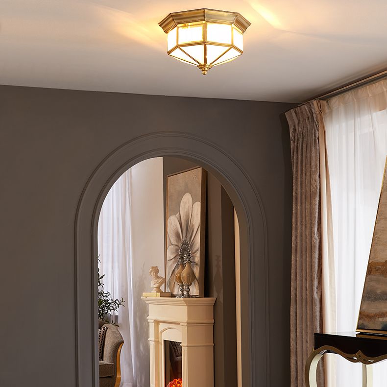 Dispositivo de fijación del techo interior de cobre de la colonia de lámparas de techo geométrico de vidrio esmerilado