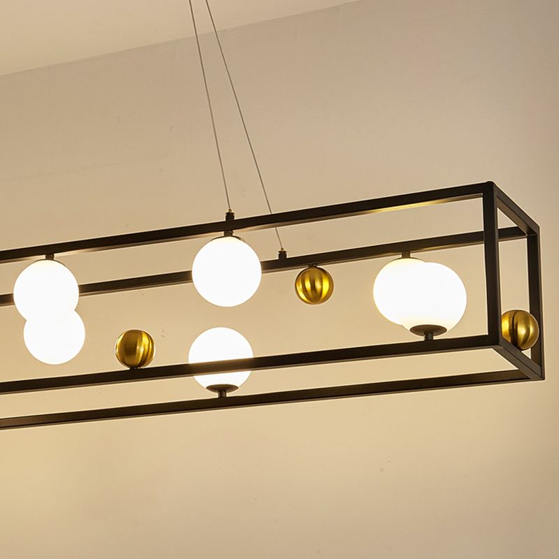 Plafond en métal rectangulaire Salle de restauration industrielle Lumière suspendue avec une teinte en verre de lait à boulets