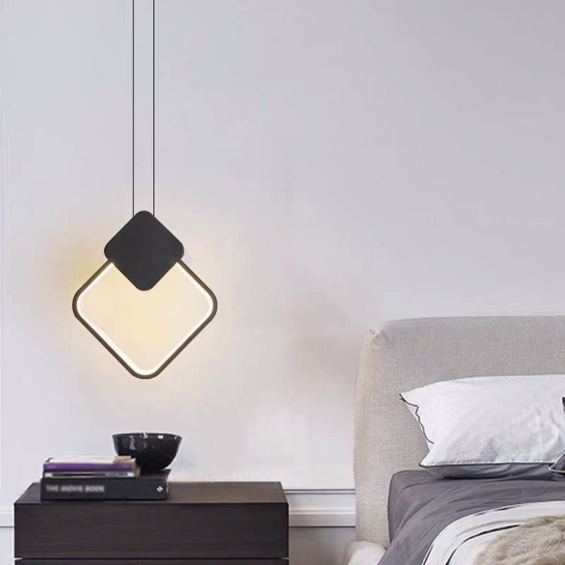 Style moderne suspendu luminaire en forme de bande LED Pendante Lumière pour le salon