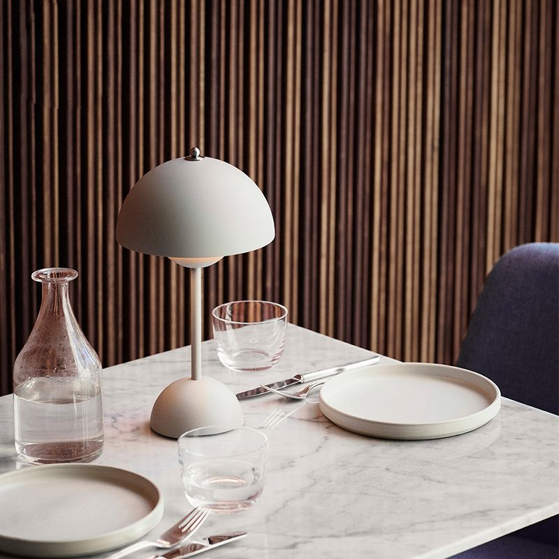 Modern Colorful Desk Lamp Household Table Lighting Fixture for Sitting Room