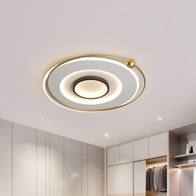 Gold Round Ceiling Mounted Fixture Modern LED Acrylic Flushmount Lighting in White/Warm Light