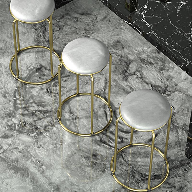 Scandinavian Stackable Armless Bar Stools Round Seat Backless Barstool