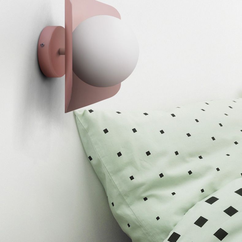 Éclairage mural en forme de boule nordique Éclairage mural en verre nordique pour chambre à coucher