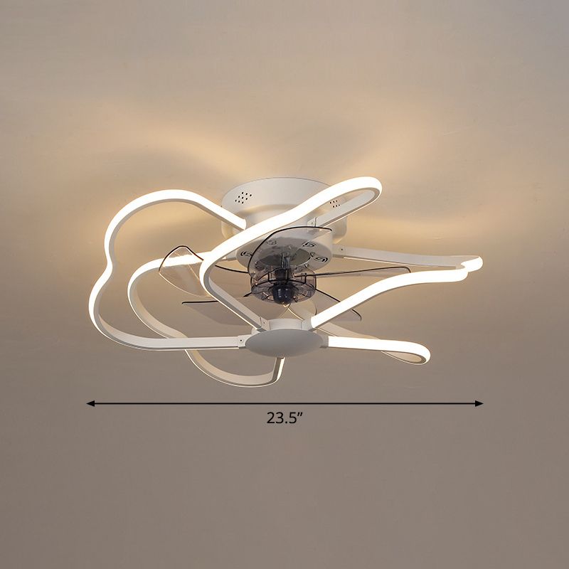 Metallblume halb Flush Deckenleuchte Moderne Fernbedienung 5-Blade-LED-Lüfterlampe