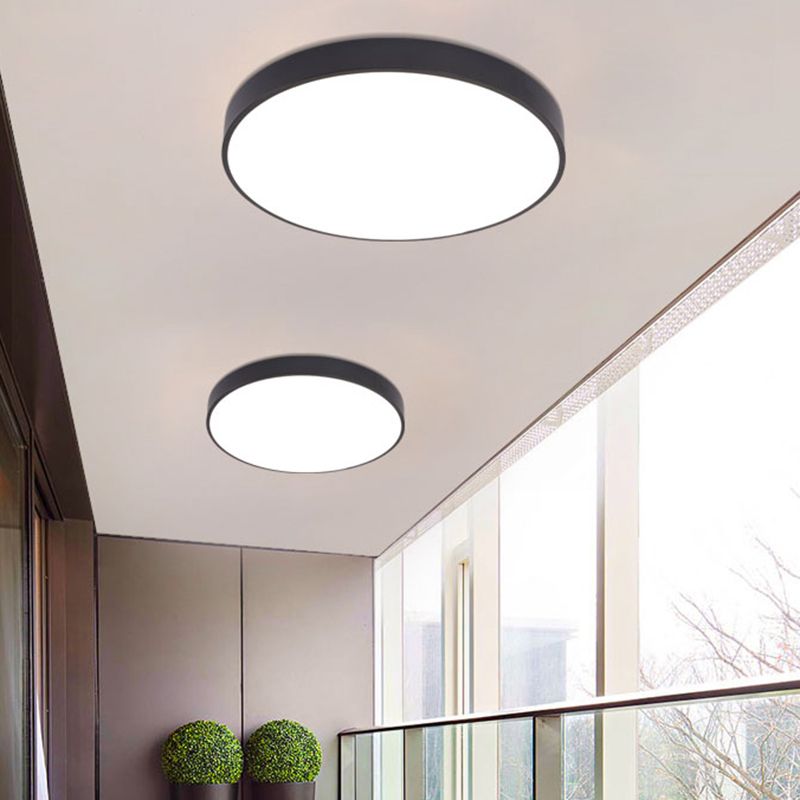 Iluminación de techo nórdica de metal con lámpara empotrada LED de pasillo redondo con difusor acrílico