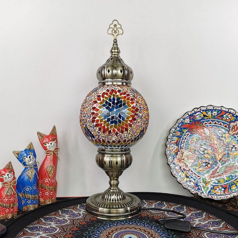 Handcrafted Art Glass Ball Desk Lamp Vintage 1 Head Living Room Nightstand Light in White/Beige/Yellow