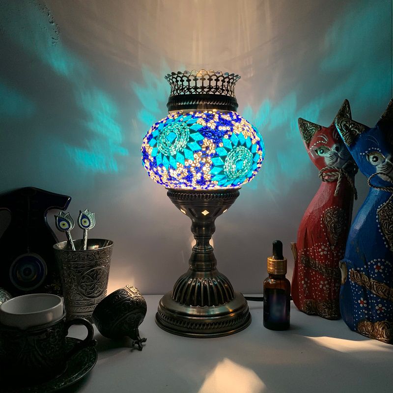 Traditional Lantern Torchiere Lamp 1-Light Stained Glass Table Light for Bedroom